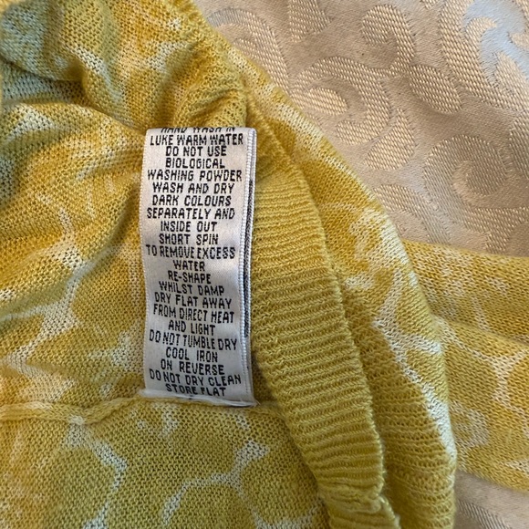 New Boden Gold Floral Cardigan - Picture 6 of 6